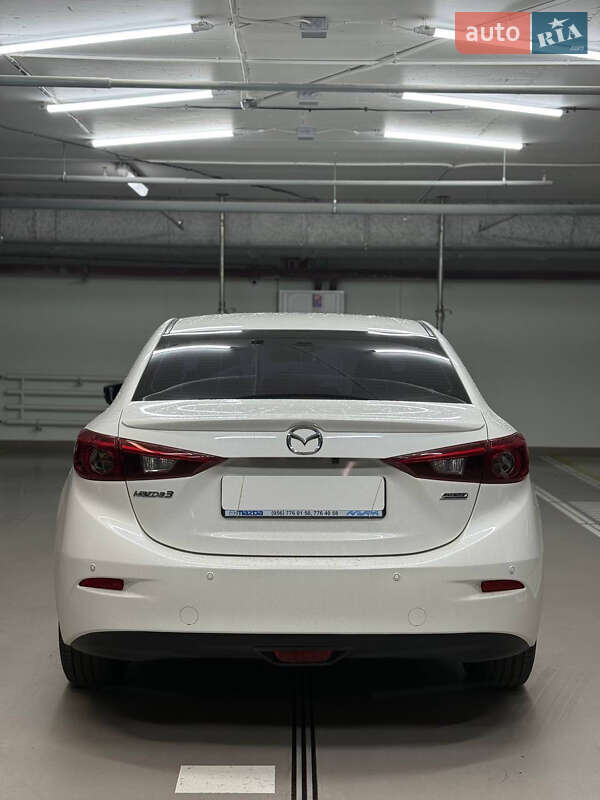 Седан Mazda 3 2015 в Києві фото 2 Седан Mazda 3 2015 в Києві