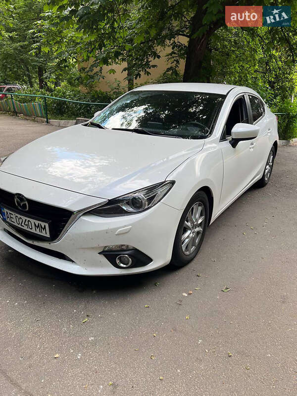 Седан Mazda 3 2015 в Києві фото Седан Mazda 3 2015 в Києві