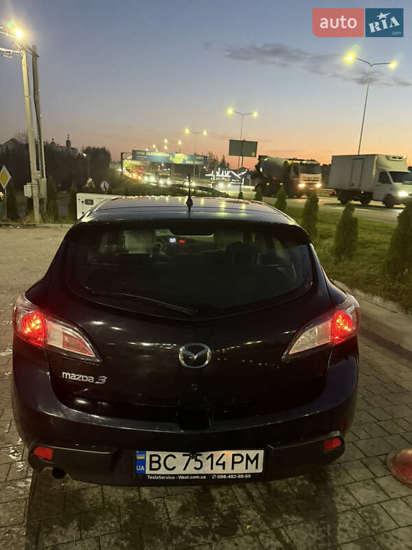 Хэтчбек Mazda 3 2010 в Львове