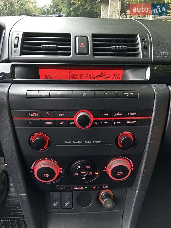 Хэтчбек Mazda 3 2004 в Косове фото 12 Хэтчбек Mazda 3 2004 в Косове