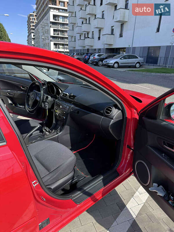 Хетчбек Mazda 3 2008 в Ужгороді