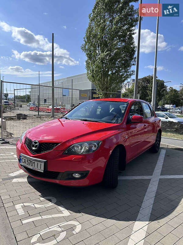 Хетчбек Mazda 3 2008 в Ужгороді
