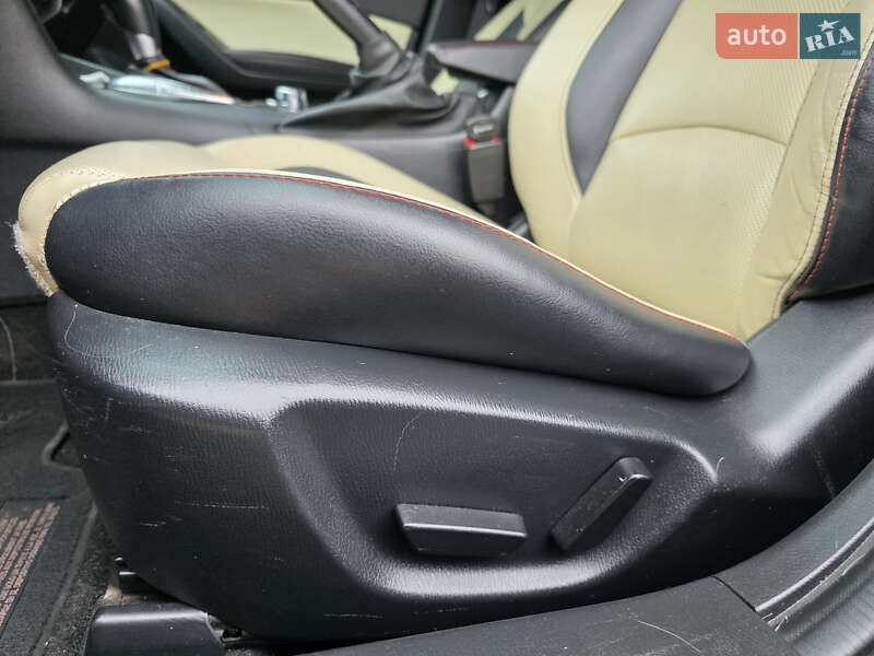 Седан Mazda 3 2013 в Кривом Роге