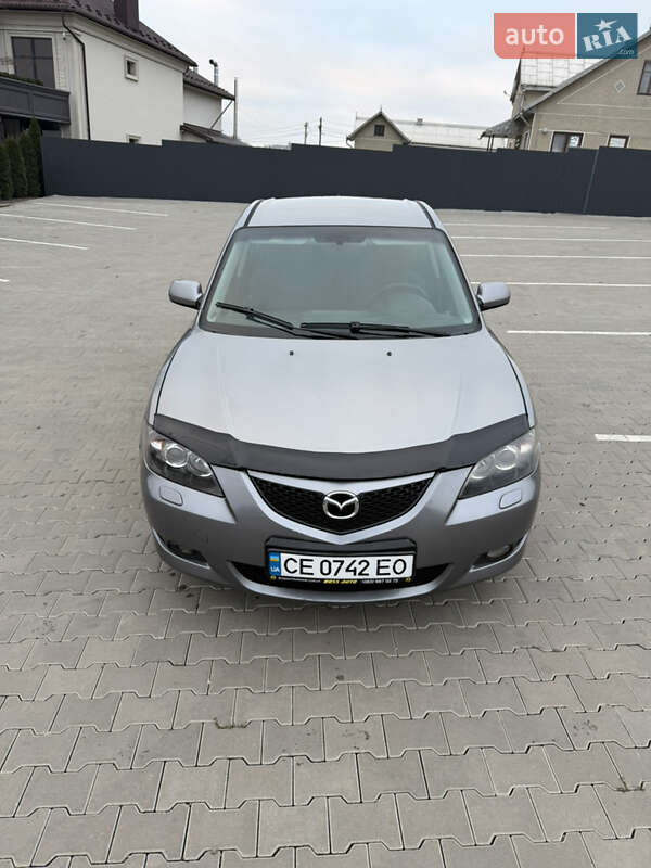 Седан Mazda 3 2005 в Чернівцях