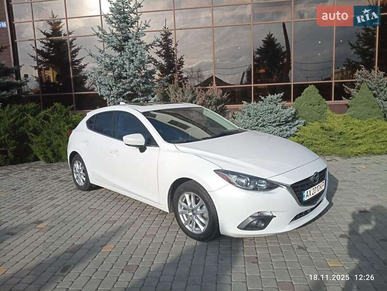 Mazda 3 2015