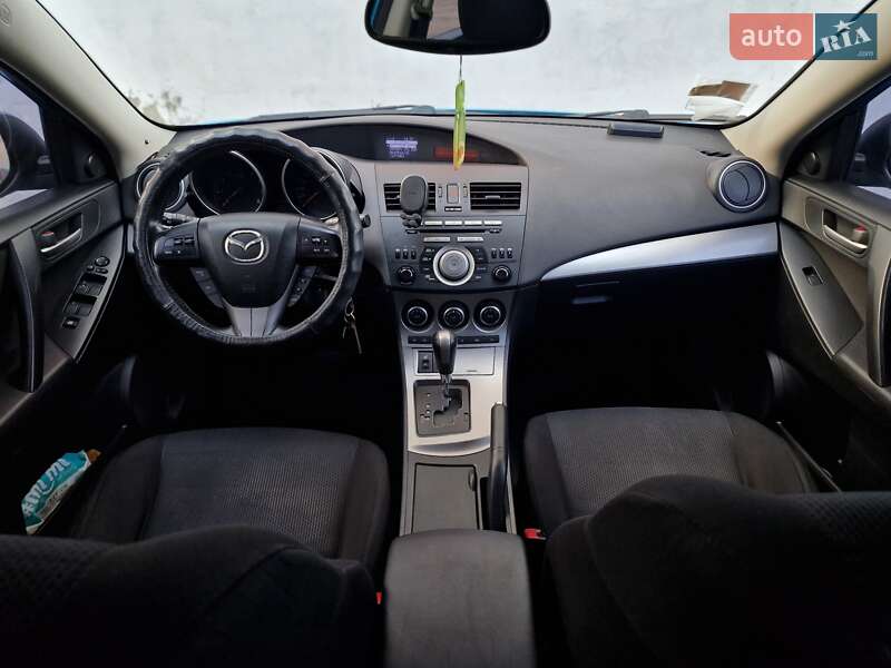 Хэтчбек Mazda 3 2010 в Одессе