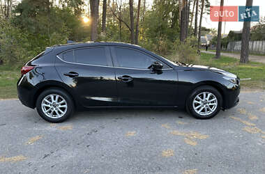 Хэтчбек Mazda 3 2016 в Киеве