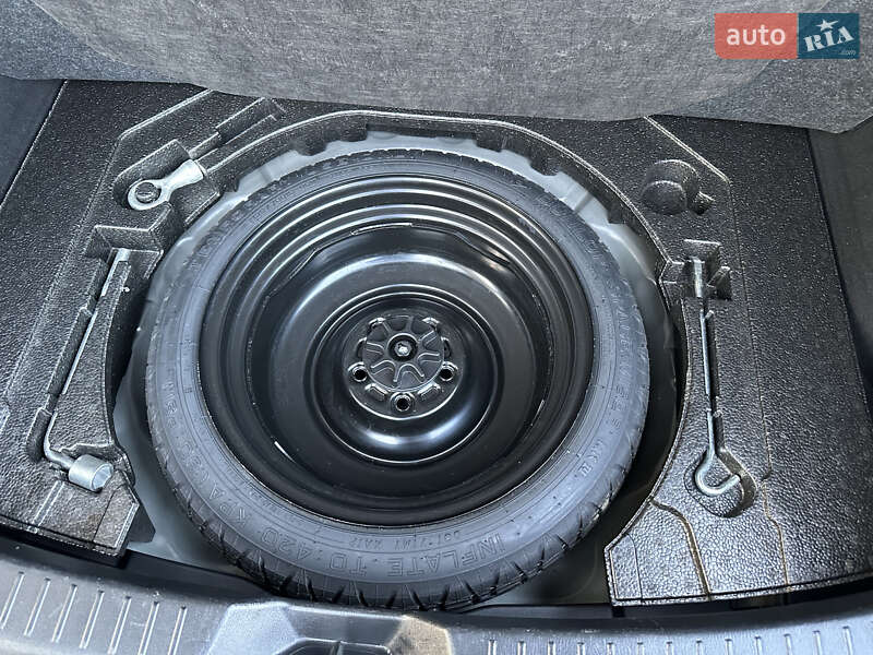 Хэтчбек Mazda 3 2016 в Киеве