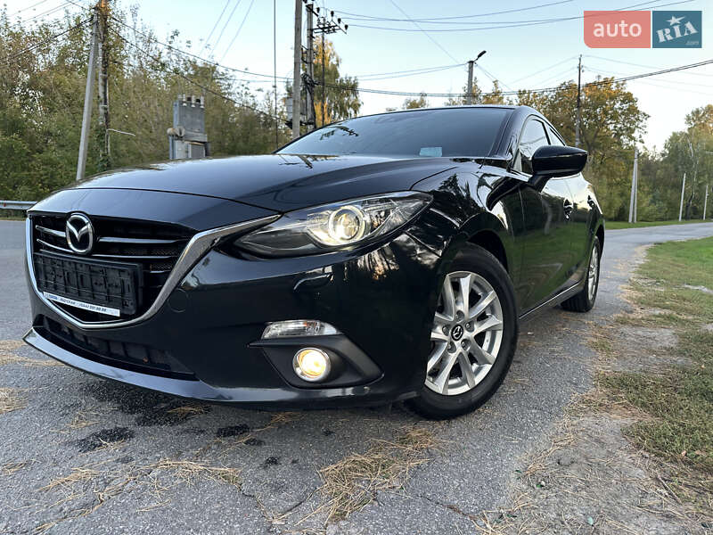 Хэтчбек Mazda 3 2016 в Киеве