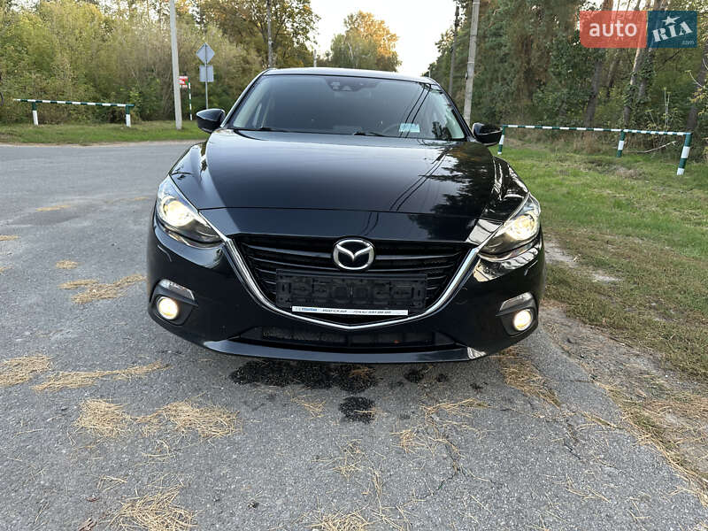 Хэтчбек Mazda 3 2016 в Киеве