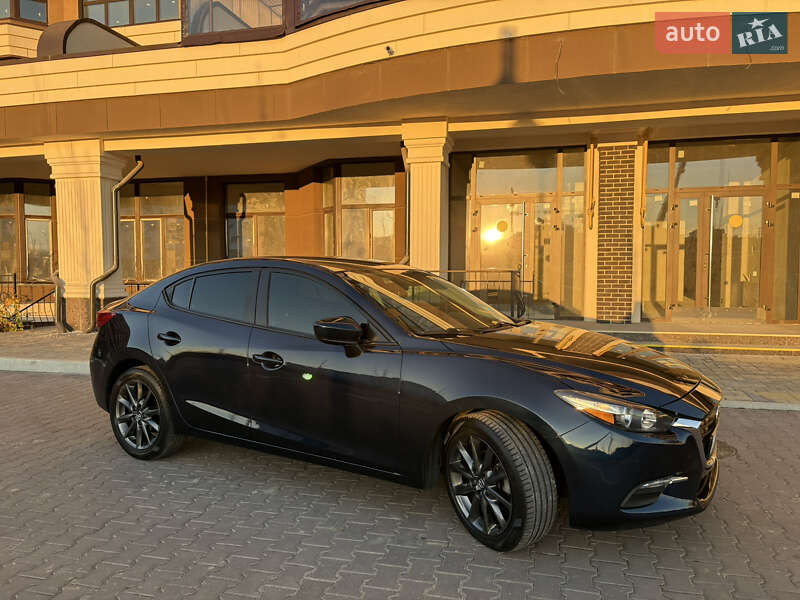 Седан Mazda 3 2018 в Киеве фото 7 Седан Mazda 3 2018 в Киеве
