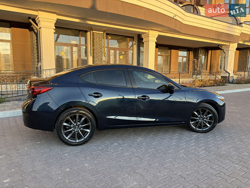 Седан Mazda 3 2018 в Киеве фото 10 Седан Mazda 3 2018 в Киеве