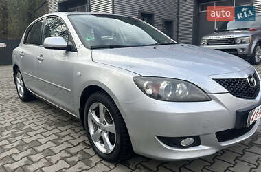Хетчбек Mazda 3 2004 в Чернівцях