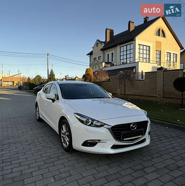 Седан Mazda 3 2017 в Киеве фото 5 Седан Mazda 3 2017 в Киеве
