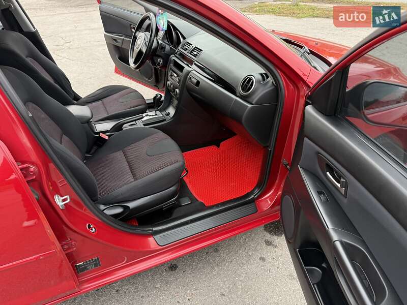 Хэтчбек Mazda 3 2005 в Харькове