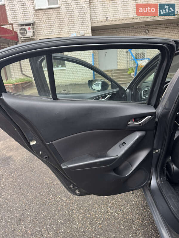 Хэтчбек Mazda 3 2016 в Броварах