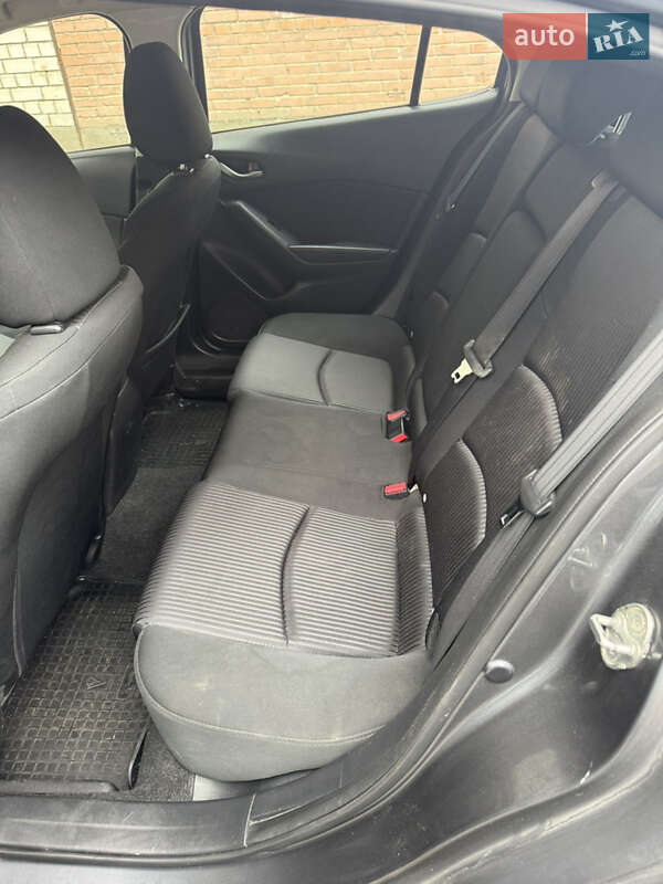 Хэтчбек Mazda 3 2016 в Броварах
