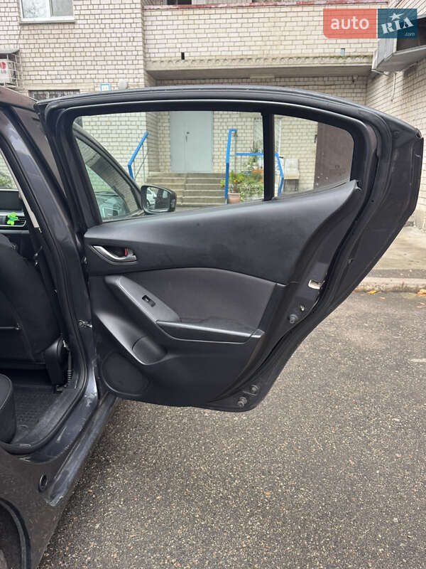 Хэтчбек Mazda 3 2016 в Броварах