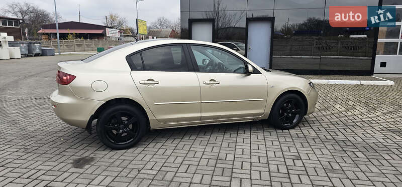 Седан Mazda 3 2005 в Запорожье