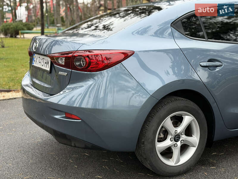 Седан Mazda 3 2014 в Харькове