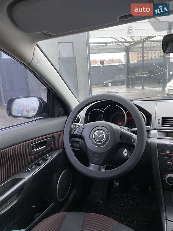Седан Mazda 3 2005 в Києві