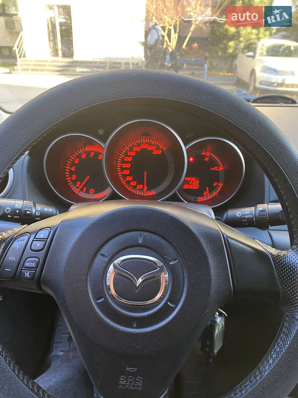 Седан Mazda 3 2005 в Києві