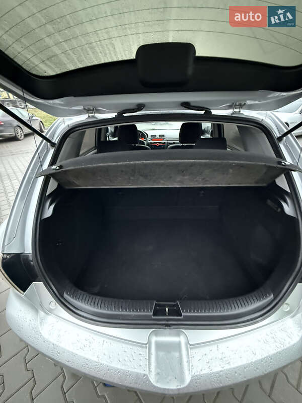 Хэтчбек Mazda 3 2005 в Виннице