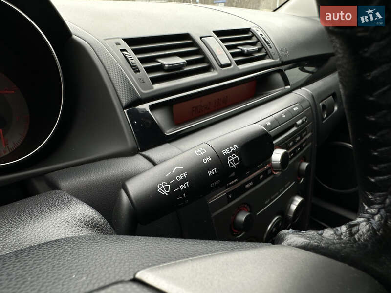 Седан Mazda 3 2007 в Сумах