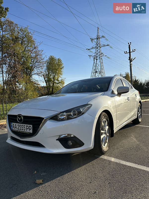 Седан Mazda 3 2016 в Киеве фото 5 Седан Mazda 3 2016 в Киеве