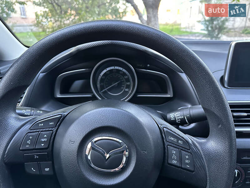 Седан Mazda 3 2016 в Киеве фото 16 Седан Mazda 3 2016 в Киеве