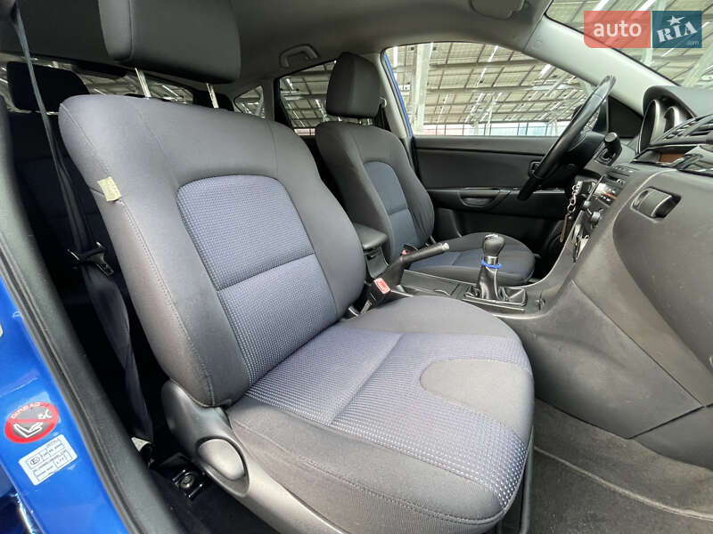 Хетчбек Mazda 3 2005 в Винниках