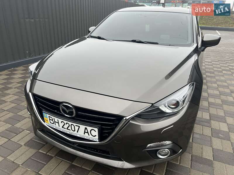 Седан Mazda 3 2016 в Києві