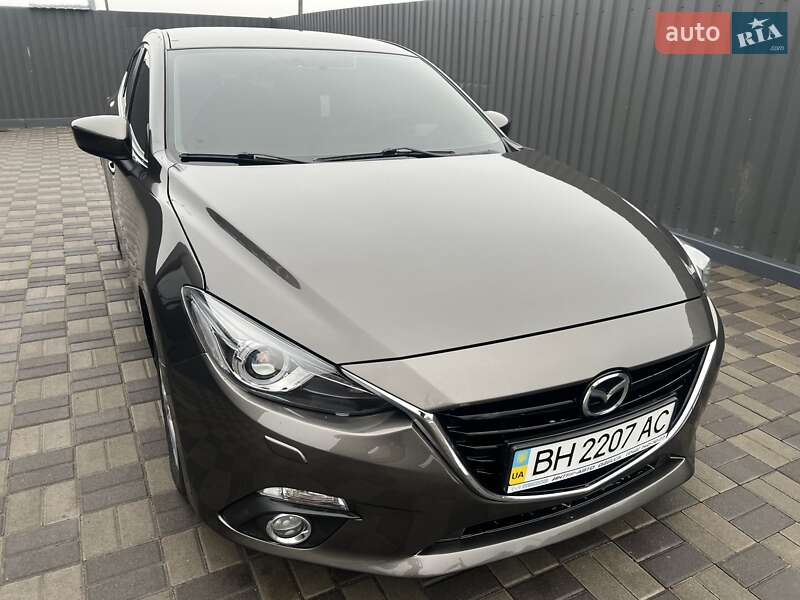 Седан Mazda 3 2016 в Києві
