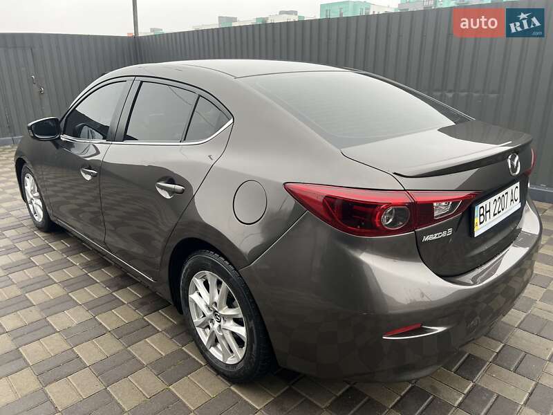 Седан Mazda 3 2016 в Києві