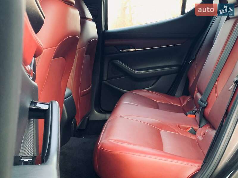 Хэтчбек Mazda 3 2019 в Николаеве