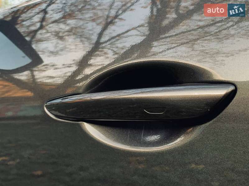 Хэтчбек Mazda 3 2019 в Николаеве