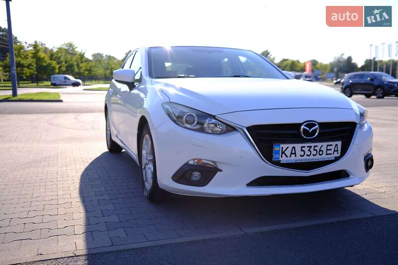 Хэтчбек Mazda 3 2016 в Киеве