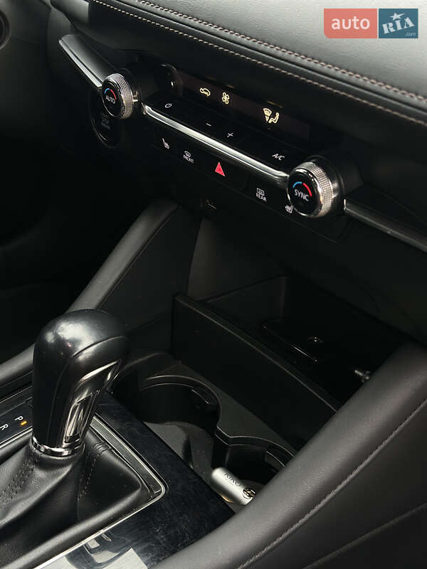 Хетчбек Mazda 3 2019 в Івано-Франківську