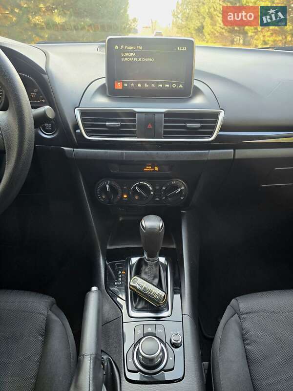 Седан Mazda 3 2015 в Днепре фото 16 Седан Mazda 3 2015 в Днепре
