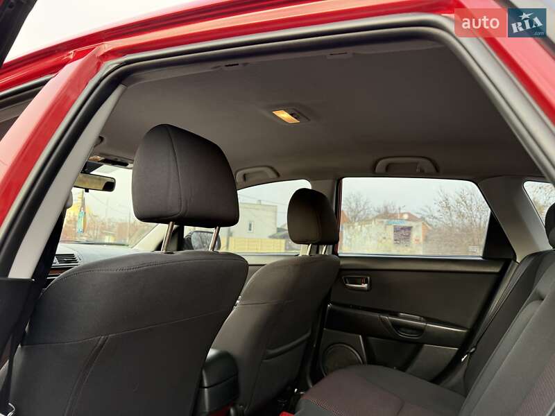 Хэтчбек Mazda 3 2005 в Харькове