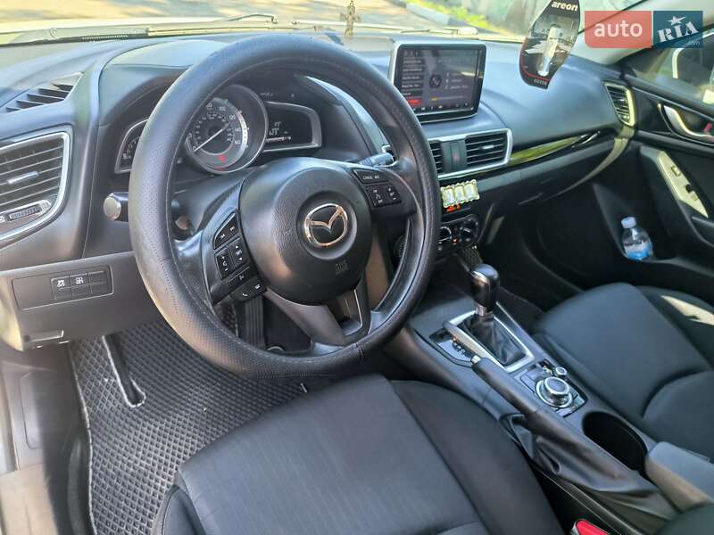 Хэтчбек Mazda 3 2014 в Никополе