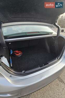 Седан Mazda 3 2016 в Харькове