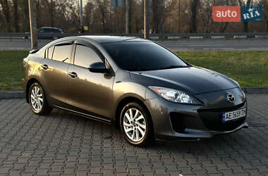 Седан Mazda 3 2013 в Днепре
