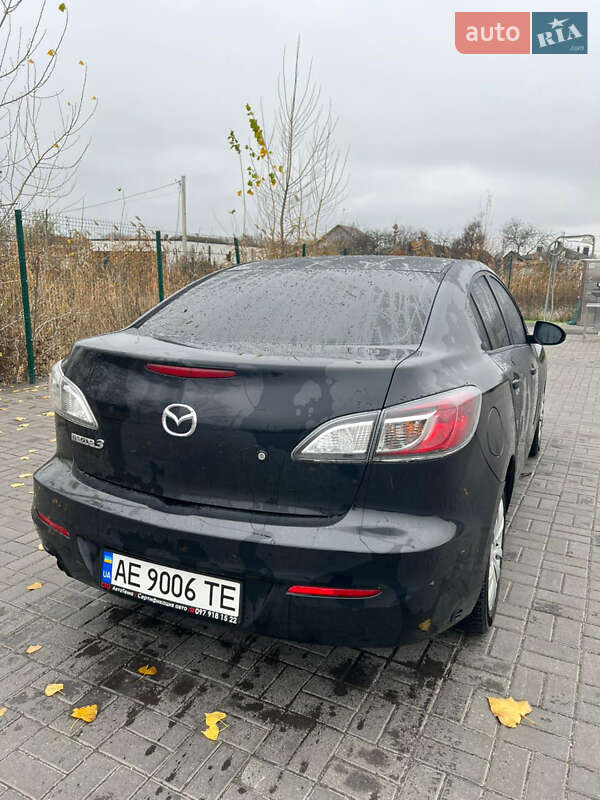 Седан Mazda 3 2013 в Дніпрі фото 2 Седан Mazda 3 2013 в Дніпрі