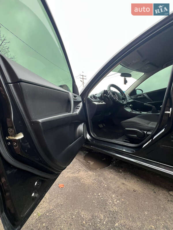 Седан Mazda 3 2013 в Дніпрі фото 6 Седан Mazda 3 2013 в Дніпрі