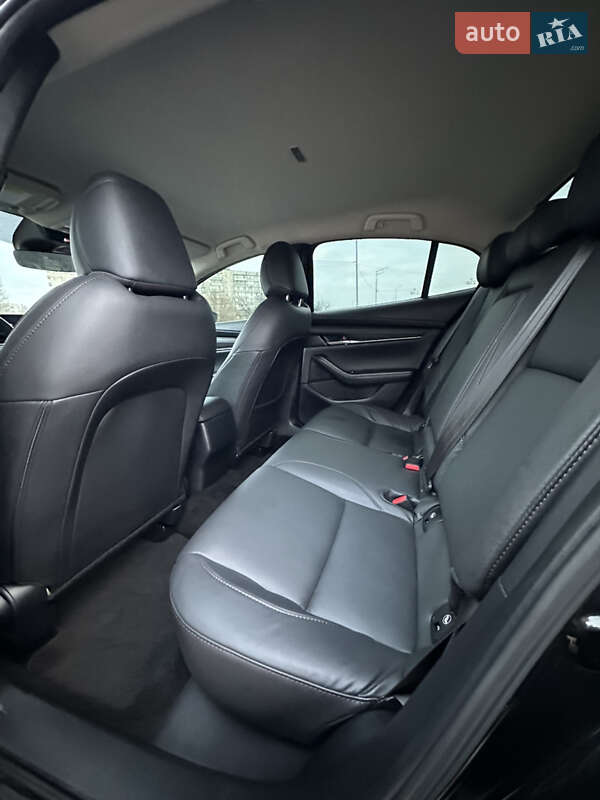 Седан Mazda 3 2024 в Киеве фото 41 Седан Mazda 3 2024 в Киеве