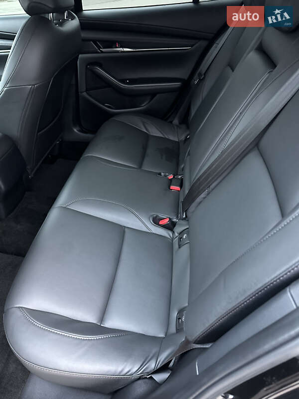 Седан Mazda 3 2024 в Киеве фото 42 Седан Mazda 3 2024 в Киеве