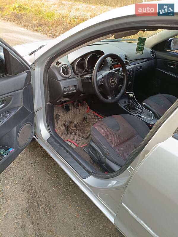 Седан Mazda 3 2006 в Сквирі