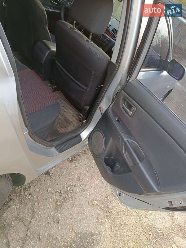 Седан Mazda 3 2006 в Сквирі