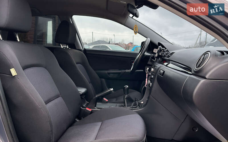 Хэтчбек Mazda 3 2006 в Коломые
